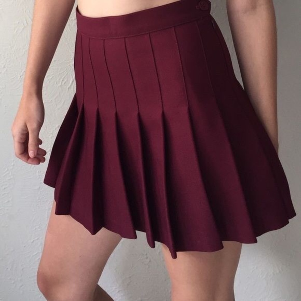 OG American Apparel maroon tennis skirt